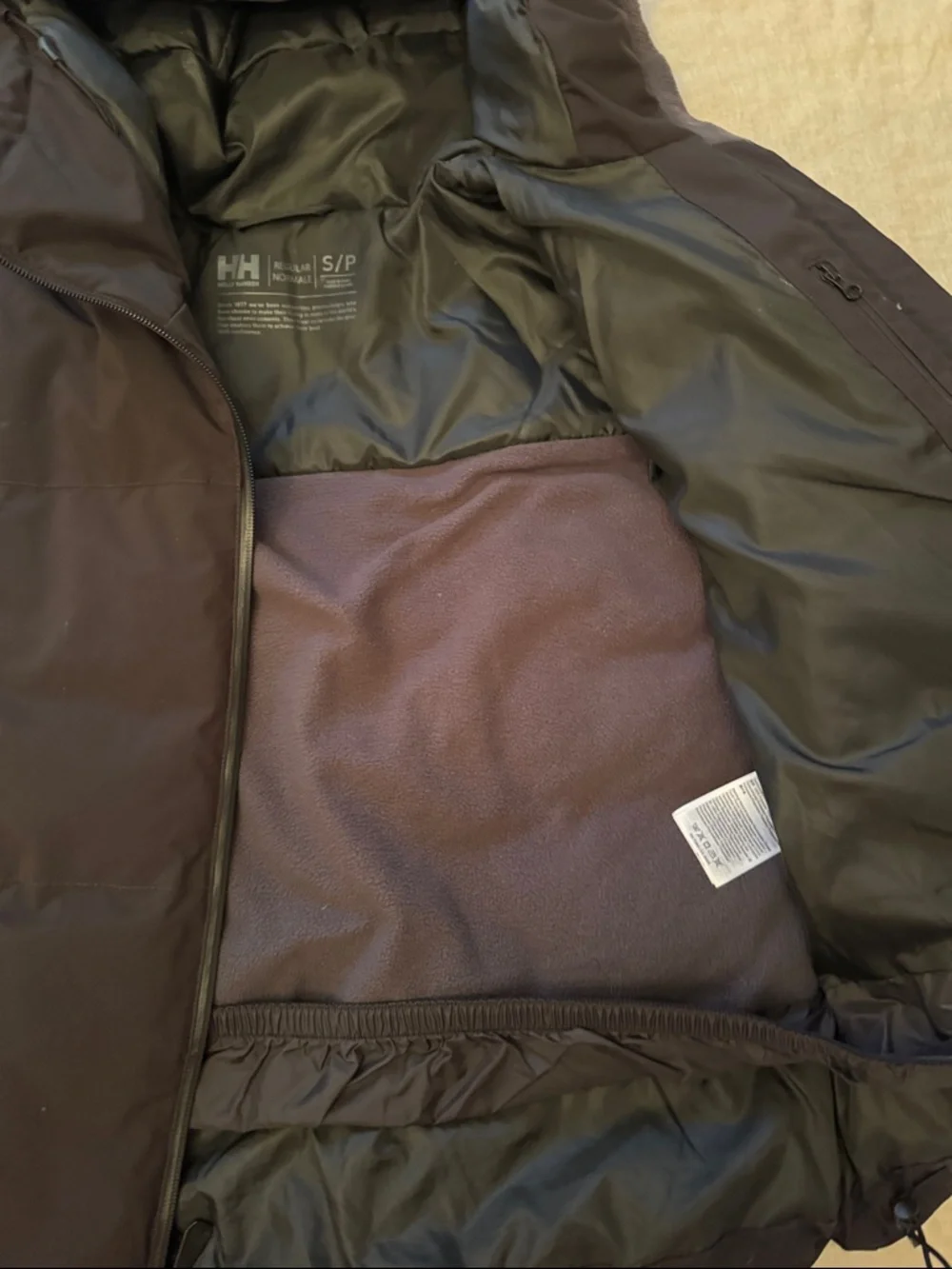 Helly Hansen Women’s Nora Short Puffy Ski Jacket Black Size Small - Picture 8 of 11